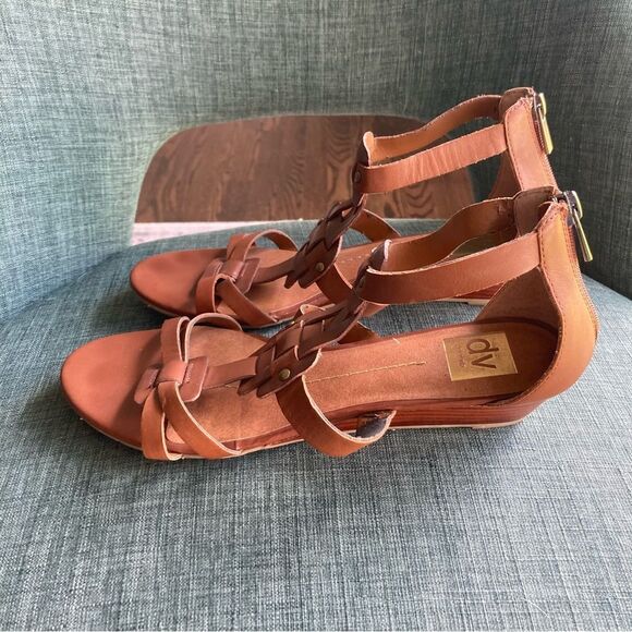 Dolce Vita Womens Fana Sandal Cognac size 8.5 sold at Anthropologie & Revolve! - Picture 9 of 11